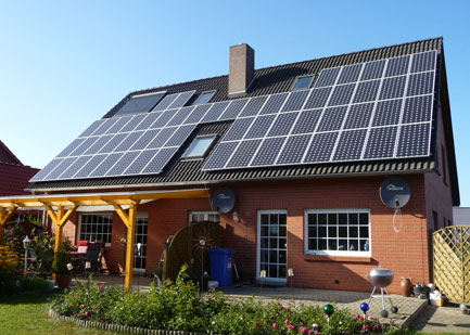 项目在技术上实现了对光伏波动特性的分级精准调控