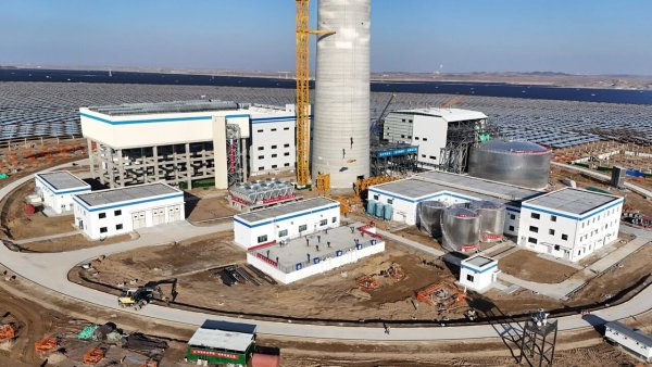 ”县就业和人才事务中心就业创业科科长熊风云介绍