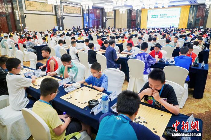 嵊州落子全国少儿围棋公开赛：围棋之乡以赛事