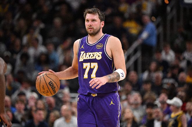 东契奇12场30+创纪录 湖人双杀篮网终结9连败