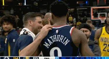 快船与步行者上演史诗级对决 最后0.4秒戏剧性逆