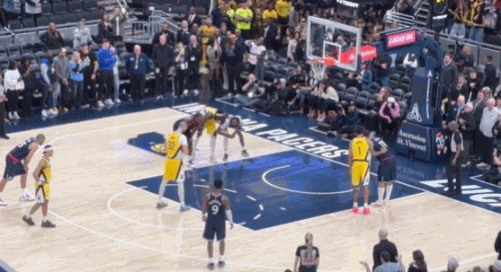 快船与步行者上演史诗级对决 最后0.4秒戏剧性逆