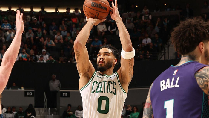 猛龙31-0进攻高潮掀翻魔术 约基奇申京联手爆发