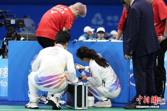 粤港澳全运会羽毛球男单名将石宇奇因伤退赛 无